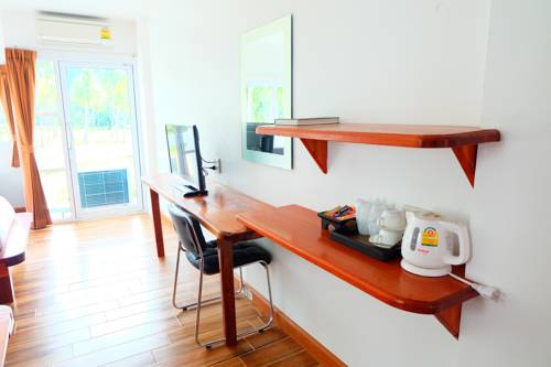 Imagen de la habitación del Hotel Pranee Amata. Foto 15