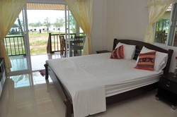 Imagen general del Hotel Pranee Beach Bungalows. Foto 2