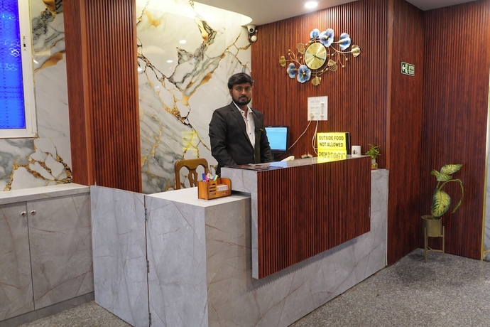 Imagen de los interiores del Hotel Pranjal Inn. Foto 15