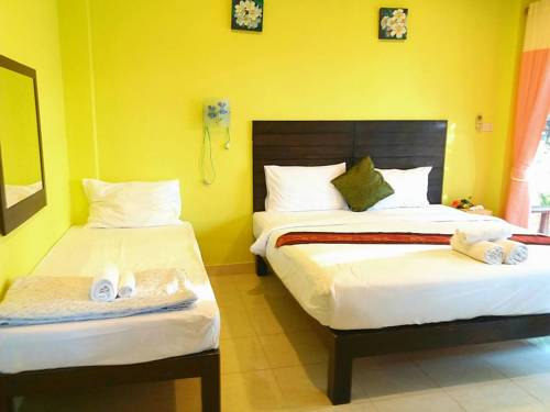 Imagen de la habitación del Hotel Pranmanee Beach Resort. Foto 6