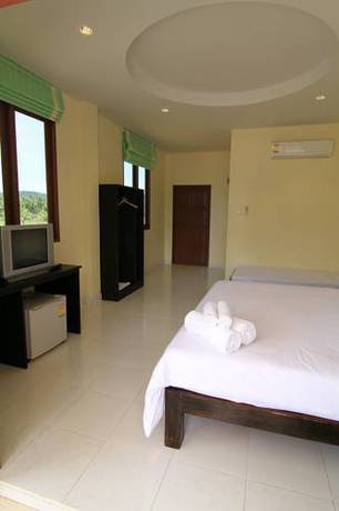 Imagen de la habitación del Hotel Pranmanee Beach Resort. Foto 15