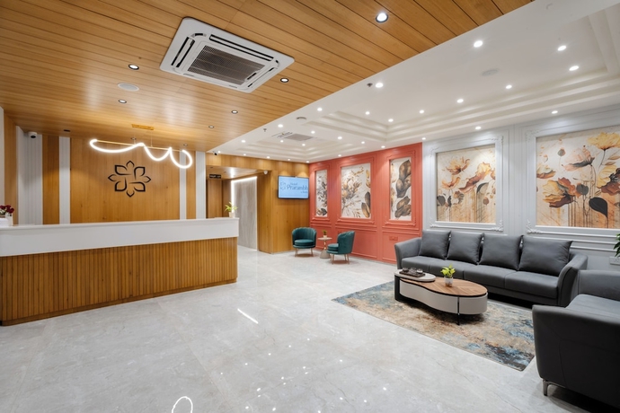 Imagen de los interiores del Hotel Prarambh By Siara. Foto 16