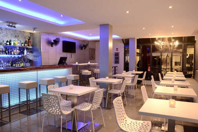 Imagen de los interiores del Hotel Prassa 3 Boutique. Foto 15