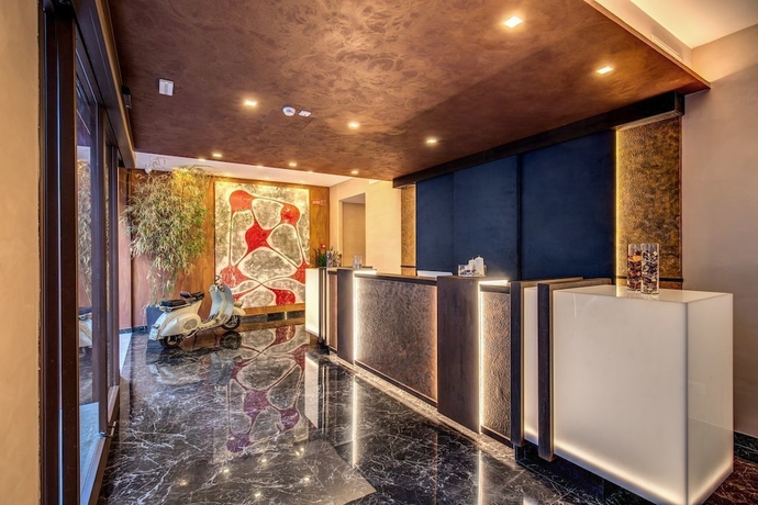 Imagen de los interiores del Hotel Prassede Palace. Foto 18