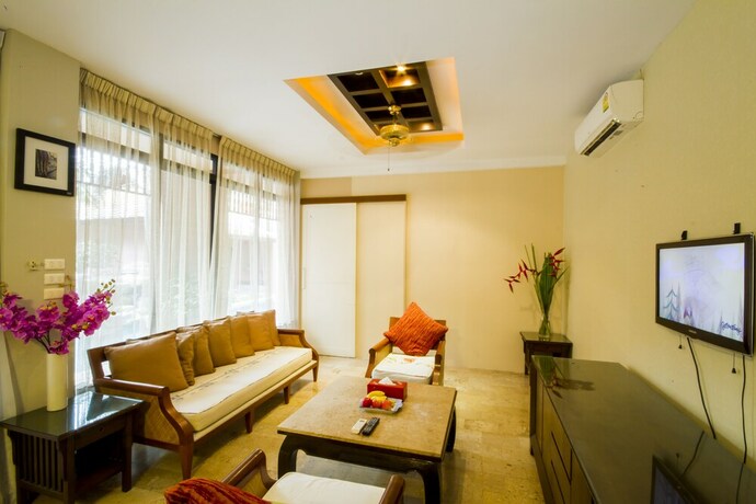 Imagen de la habitación del Hotel Pratamnak Villa. Foto 26
