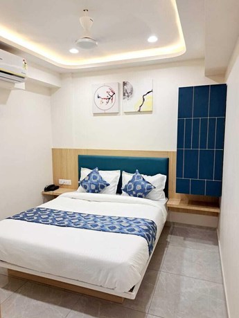 Imagen de la habitación del Hotel Pratham Inn. Foto 7