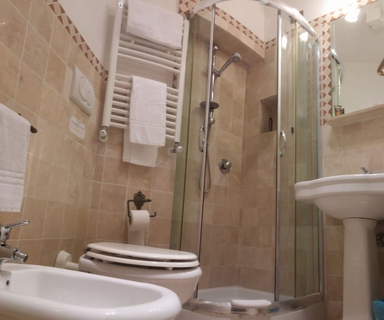 Imagen de la habitación del Hotel Prati. Foto 8