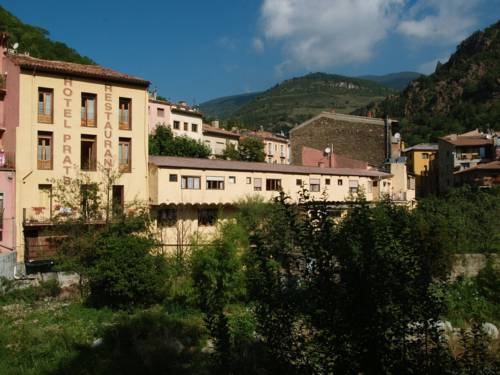 Imagen de los exteriores del Hotel Prats. Foto 12