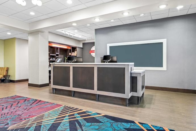 Imagen de los interiores del Hotel Pratt Inn and Suites. Foto 15