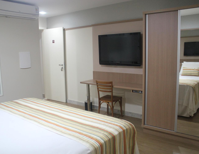 Imagen general del Hotel Pratti. Foto 8
