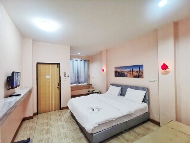 Imagen de la habitación del Hotel Pratubjai. Foto 6