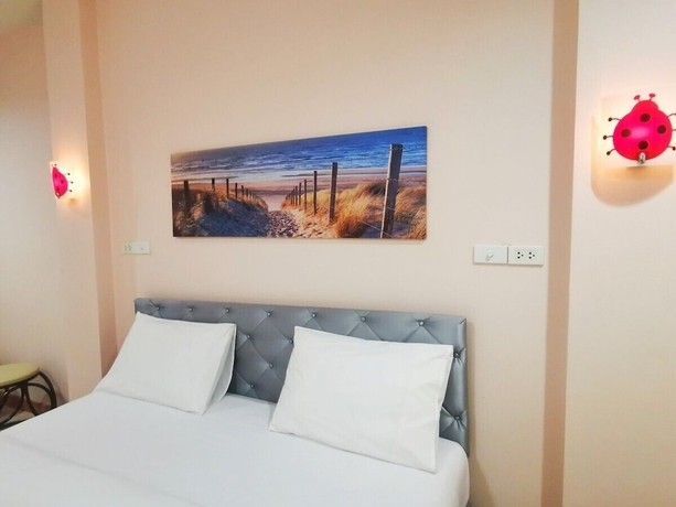 Imagen de la habitación del Hotel Pratubjai. Foto 10