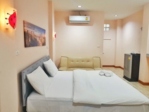 Imagen de la habitación del Hotel Pratubjai. Foto 11