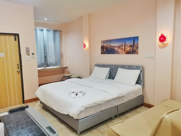 Imagen de la habitación del Hotel Pratubjai. Foto 15