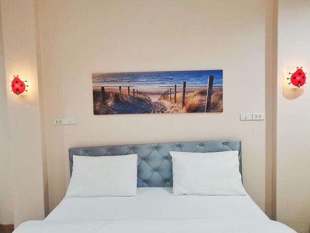 Imagen de la habitación del Hotel Pratubjai. Foto 16