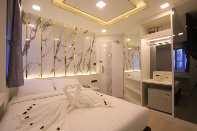 Imagen de la habitación del Hotel Pratunam Atrium. Foto 2