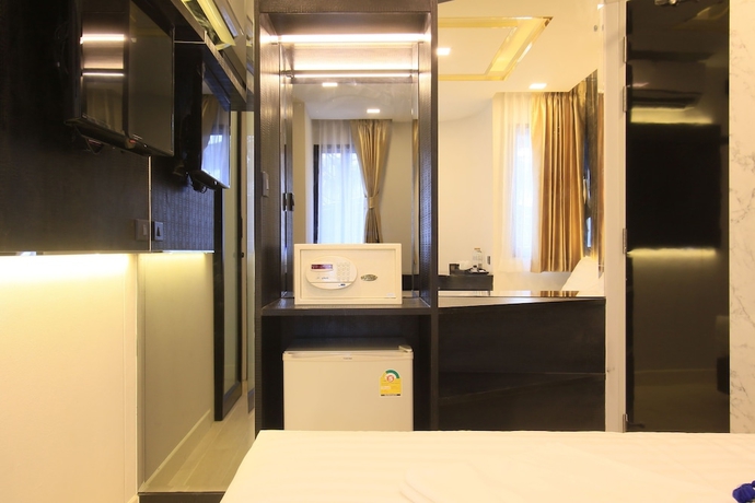 Imagen de la habitación del Hotel Pratunam Atrium. Foto 10
