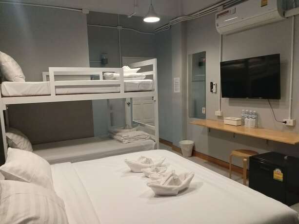 Imagen de la habitación del Hotel Pratunam Family House. Foto 10