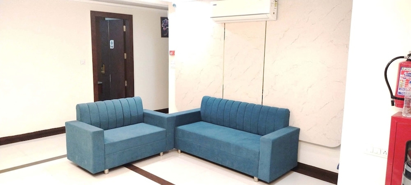 Imagen de los interiores del Hotel Pravasa Stay, Dewas Naka. Foto 7