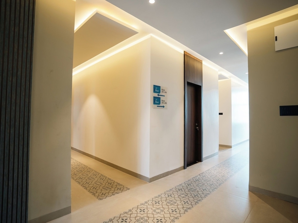 Imagen de los interiores del Hotel Pravasa Stay Near Luv Kush Square. Foto 14