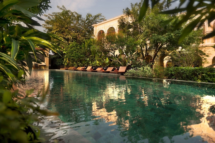 Imagen de la piscina del Hotel Praya Palazzo. Foto 10