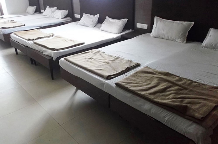 Imagen general del Hotel Prayag Divine Kumbh Camp - Hostel. Foto 1