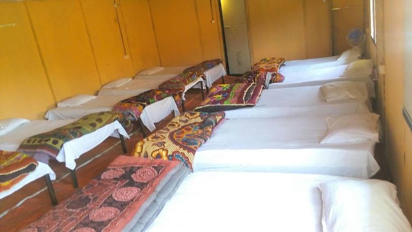 Imagen de la habitación del Hotel Prayag Divine Kumbh Camp - Hostel. Foto 8