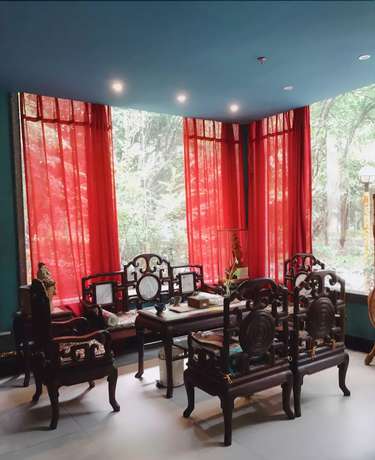 Imagen de los interiores del Hotel Prdeiction. Foto 16
