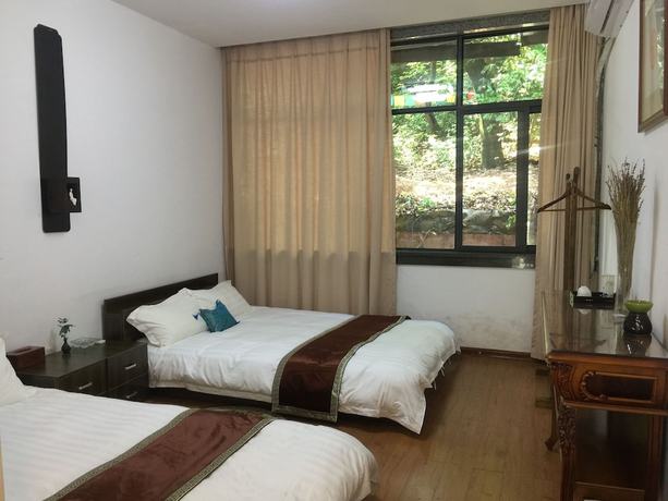 Imagen de la habitación del Hotel Prdeiction. Foto 2