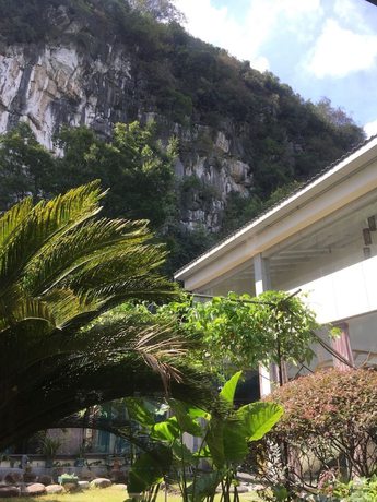 Imagen de los interiores del Hotel Prdeiction. Foto 19
