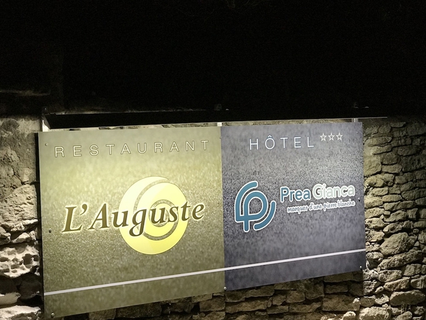 Imagen de los interiores del Hotel Prea Gianca. Foto 17