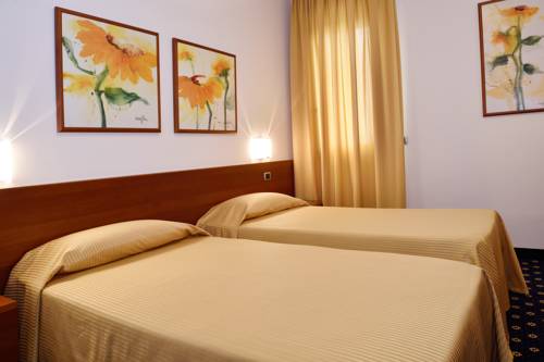 Imagen de la habitación del Hotel Prealpi. Foto 8