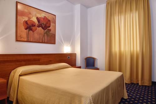 Imagen de la habitación del Hotel Prealpi. Foto 16