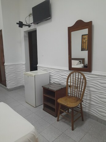 Imagen de la habitación del Hotel Preciado. Foto 17