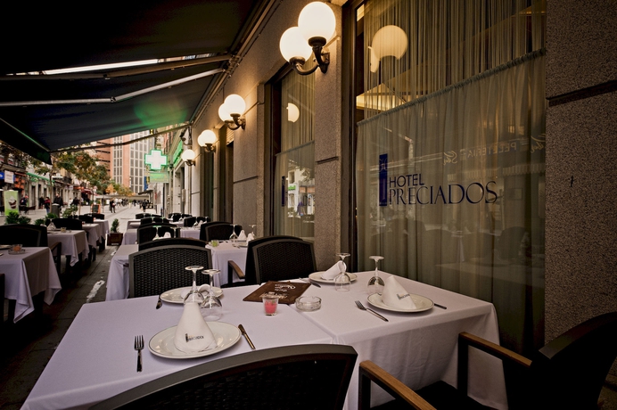 Imagen del bar/restaurante del Hotel Preciados. Foto 4