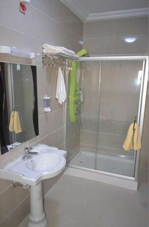 Imagen de la habitación del Hotel Precious Guest lodge. Foto 18