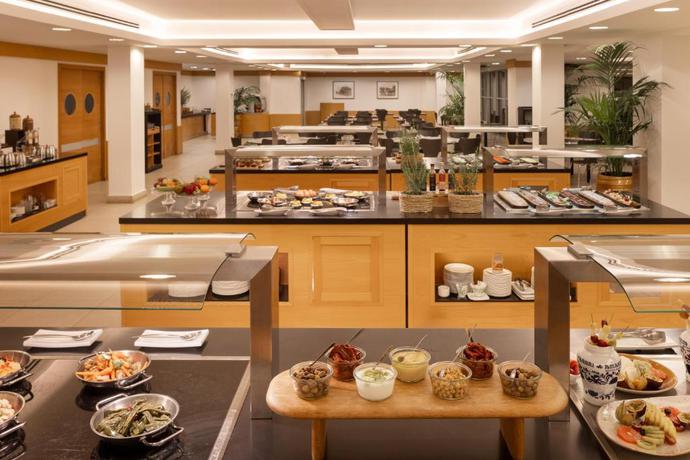 Imagen del bar/restaurante del Hotel Precise House Mantegna Roma. Foto 4