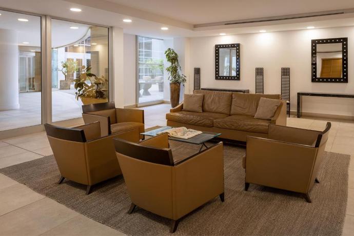 Imagen de los interiores del Hotel Precise House Mantegna Roma. Foto 19