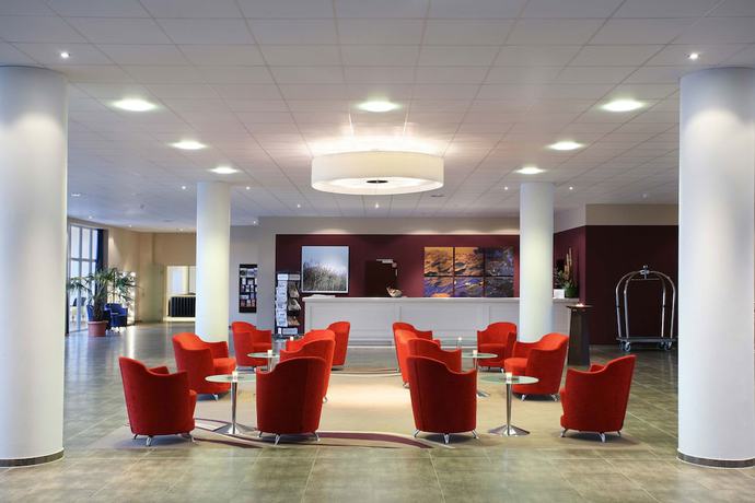 Imagen de los interiores del Hotel Precise Resort Hafendorf Rheinsberg. Foto 19