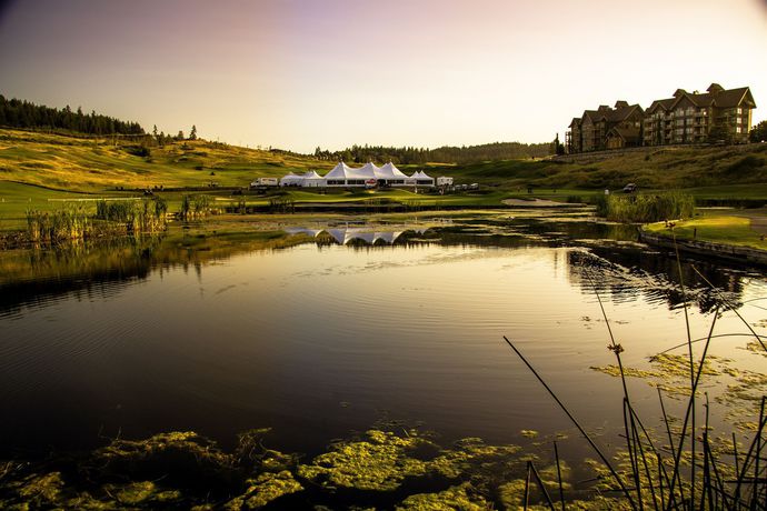 Imagen del bar/restaurante del Hotel Predator Ridge Resort. Foto 4