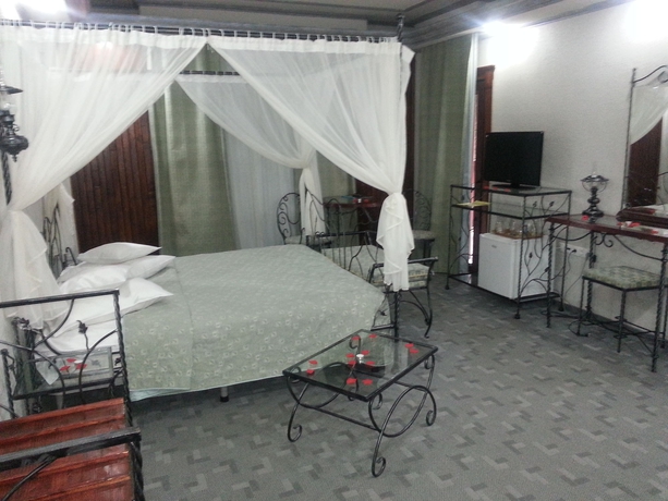 Imagen de la habitación del Hotel Predeal Comfort Suites. Foto 9