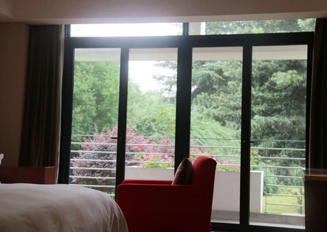 Imagen de la habitación del Hotel Preess Resort. Foto 6