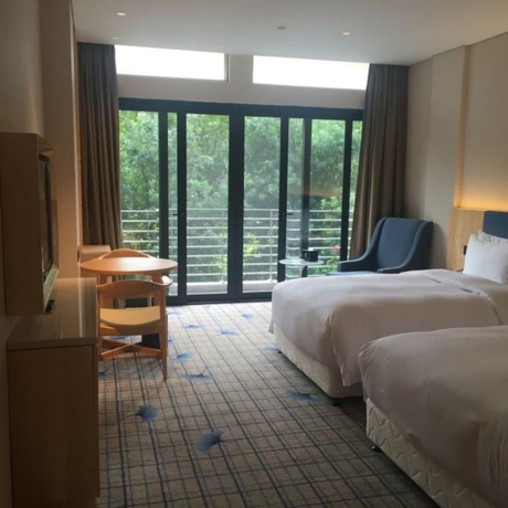 Imagen de la habitación del Hotel Preess Resort. Foto 17