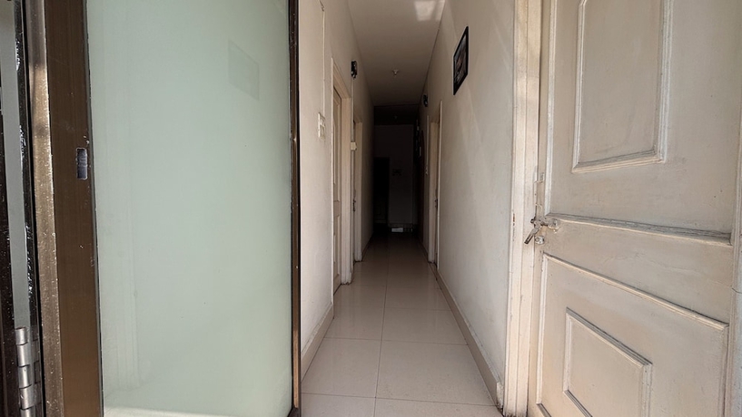 Imagen de los interiores del Hotel Preet Residency Homestays. Foto 9