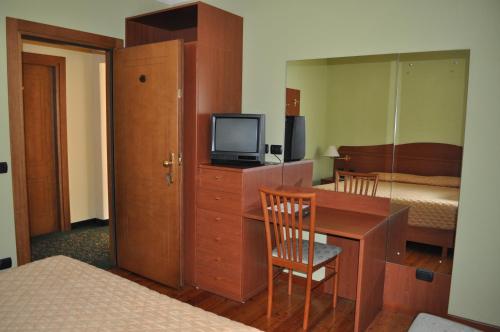 Imagen de la habitación del Hotel Premeno. Foto 5