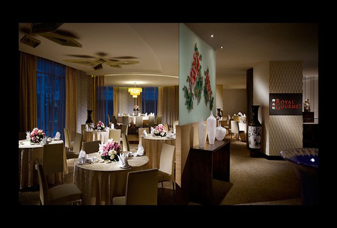Imagen del bar/restaurante del Hotel Première, Bandaraya Klang. Foto 5