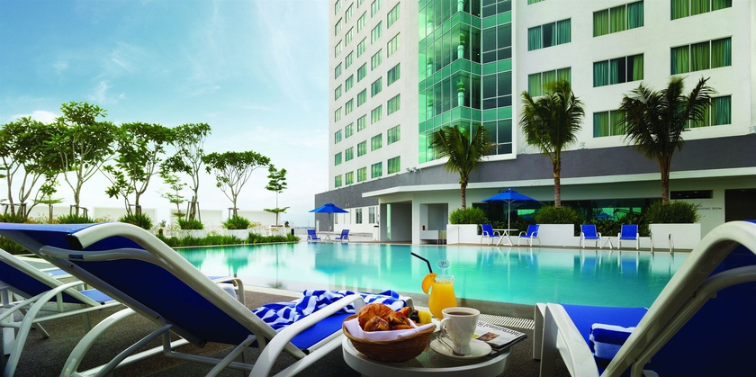 Imagen de la piscina del Hotel Première, Bandaraya Klang. Foto 16
