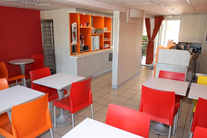 Imagen del bar/restaurante del Hotel Première Classe Agen. Foto 2