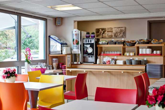 Imagen de los interiores del Hotel Première Classe Chalon Sur Saone. Foto 16