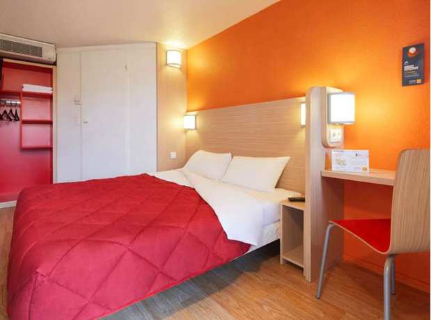 Imagen de la habitación del Hotel Première Classe La Ville-du-bois. Foto 14